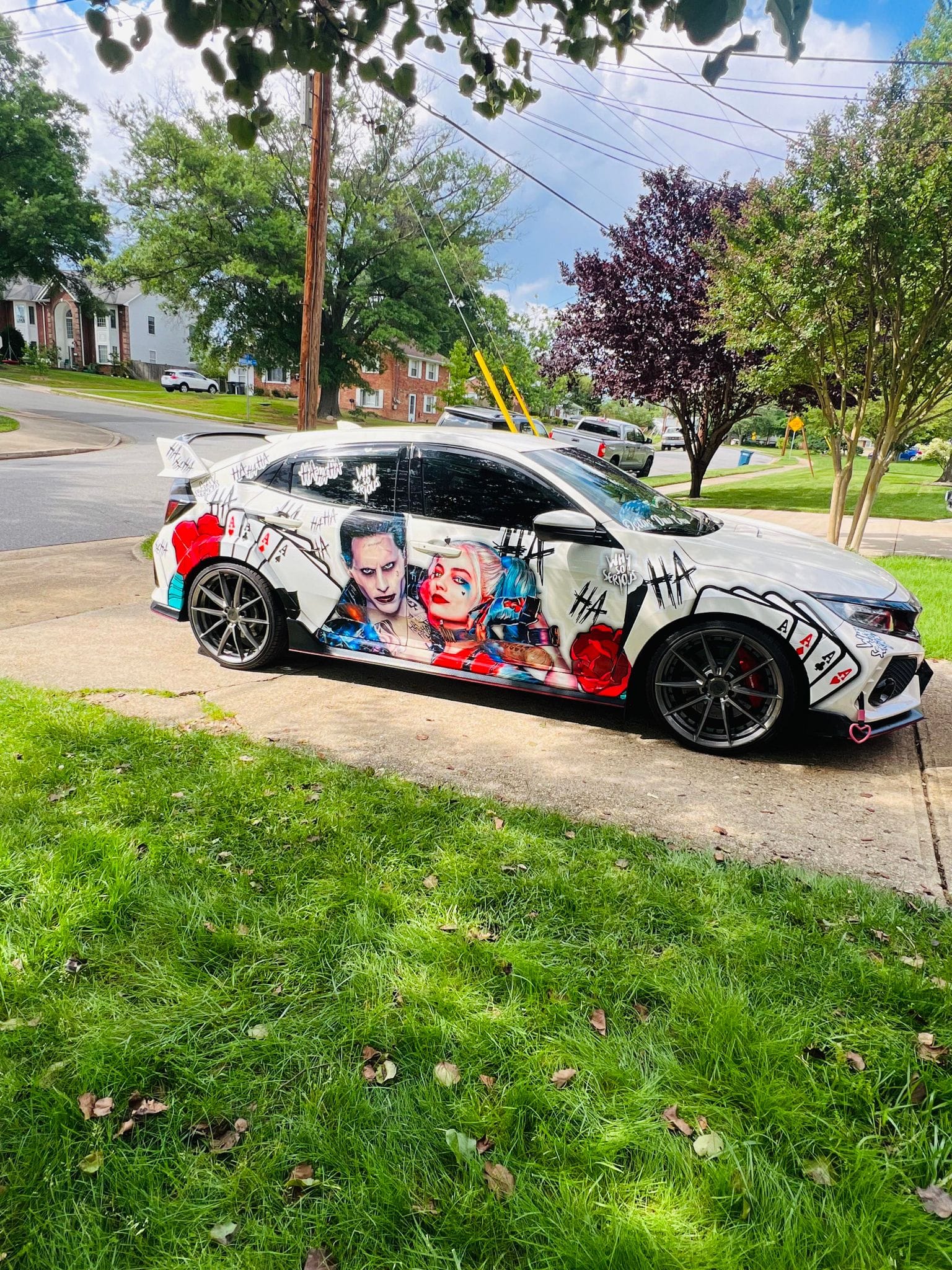 Auto Anime Design: Stechen Sie mit einer kreativen Itasha-Folierung heraus!