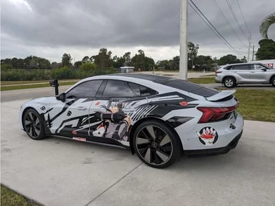 Auto Anime Design: Stechen Sie mit einer kreativen Itasha-Folierung heraus!