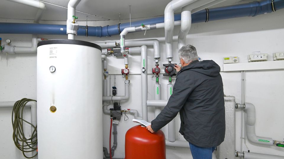 HeizungsInsel und der hocheffiziente Viessmann Öl-Brennwertkessel Vitoladens 300-C