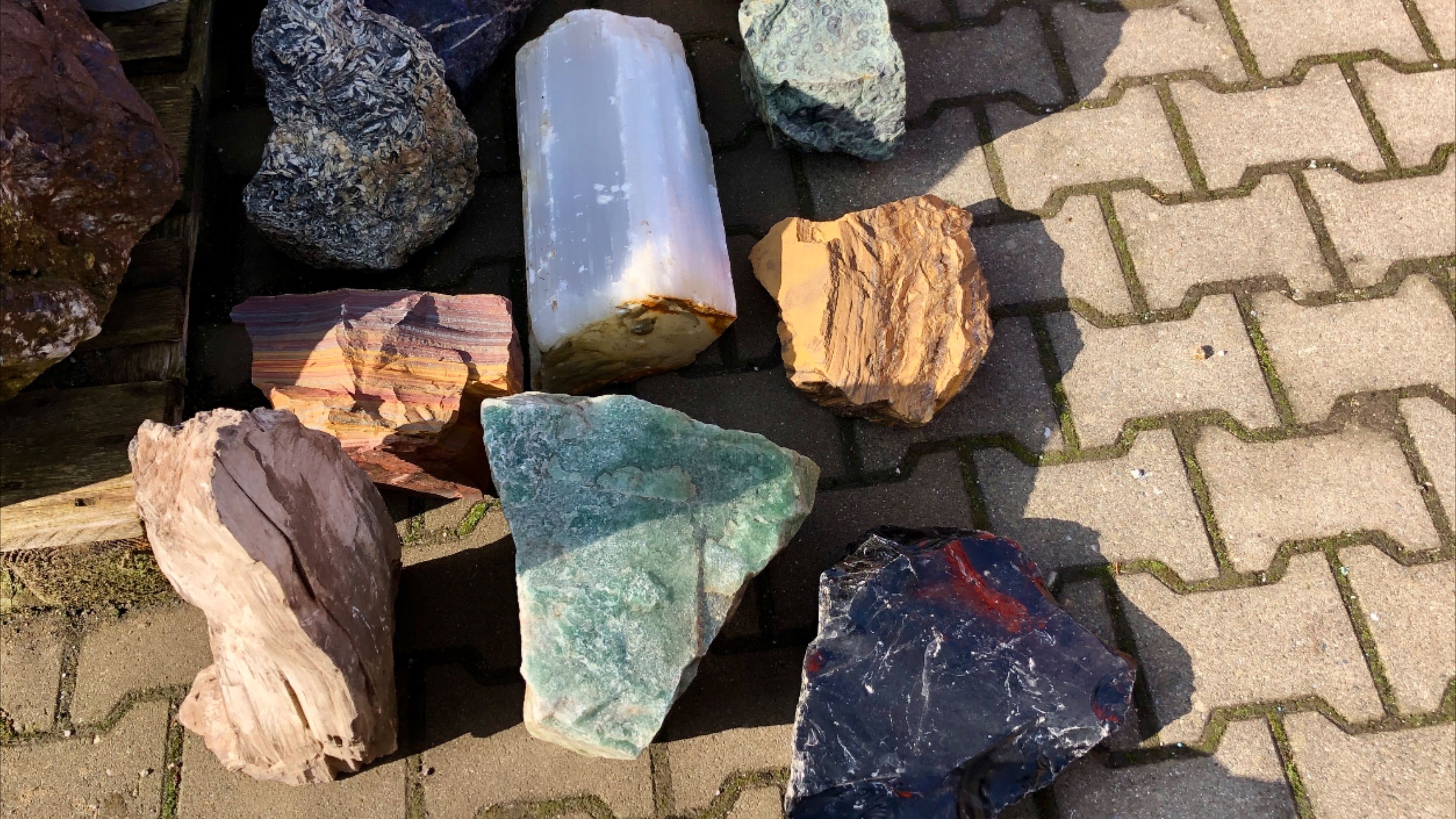 heilstein shop mit einzigartigen Funden für Energiearbeit und Balance