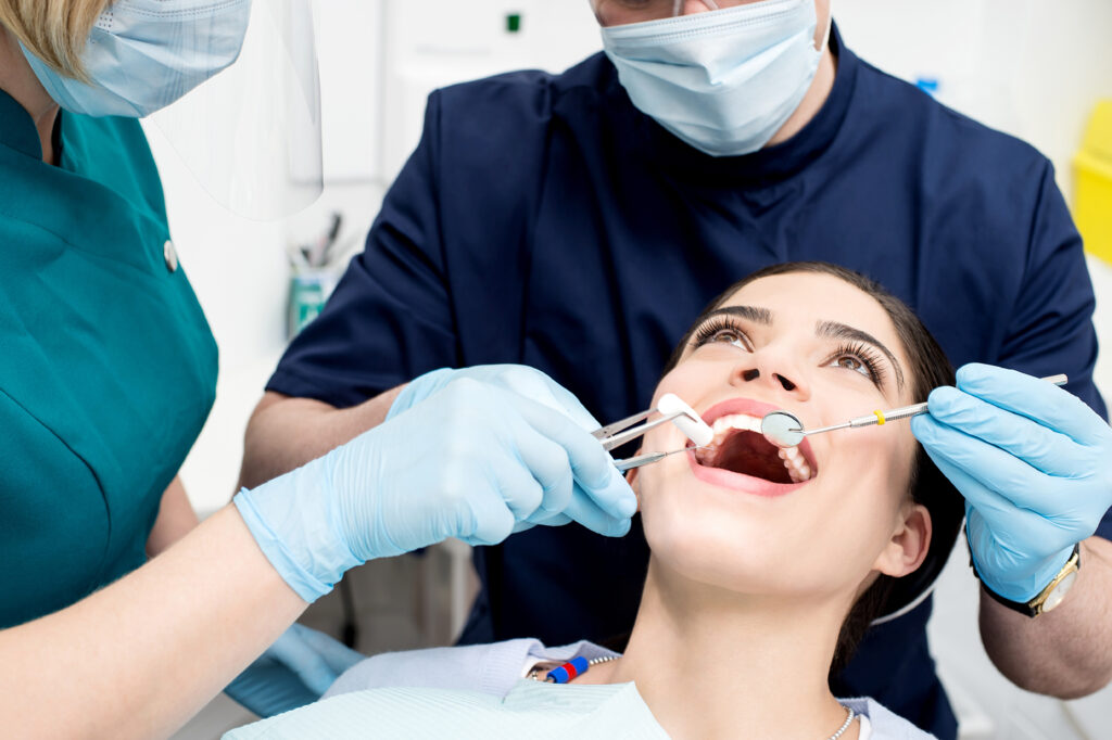 Zahnarzt Zürich: Ihr Weg zu einem schönen Lächeln beginnt bei Smile Again